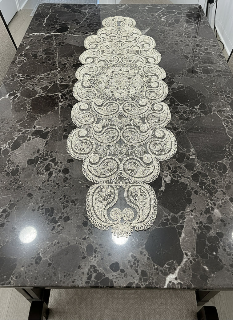 Table Runner N13