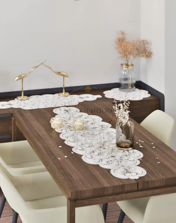Table Runner N13