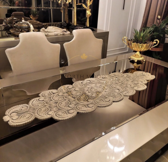 Table Runner N13