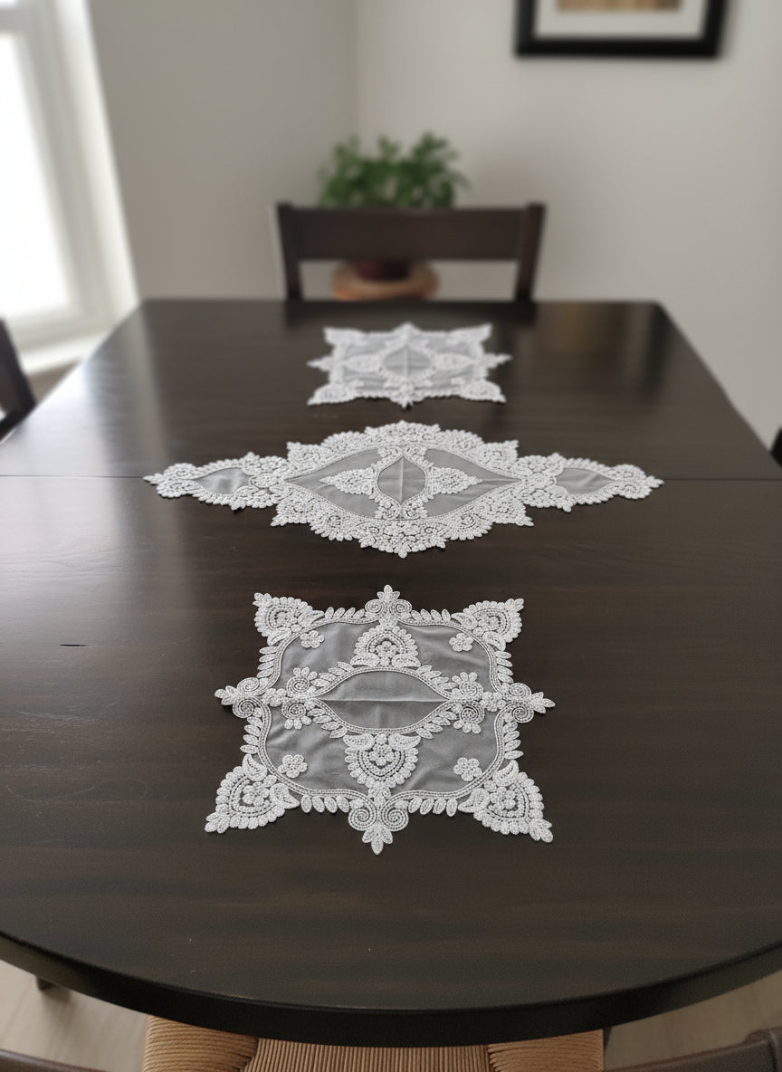 Table Runner N17