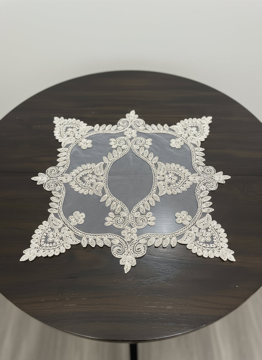 Table Runner N17