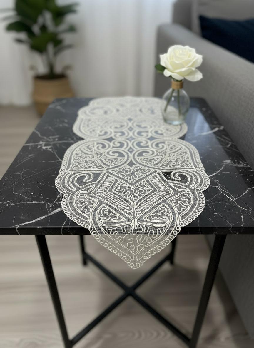 Table Runner N15