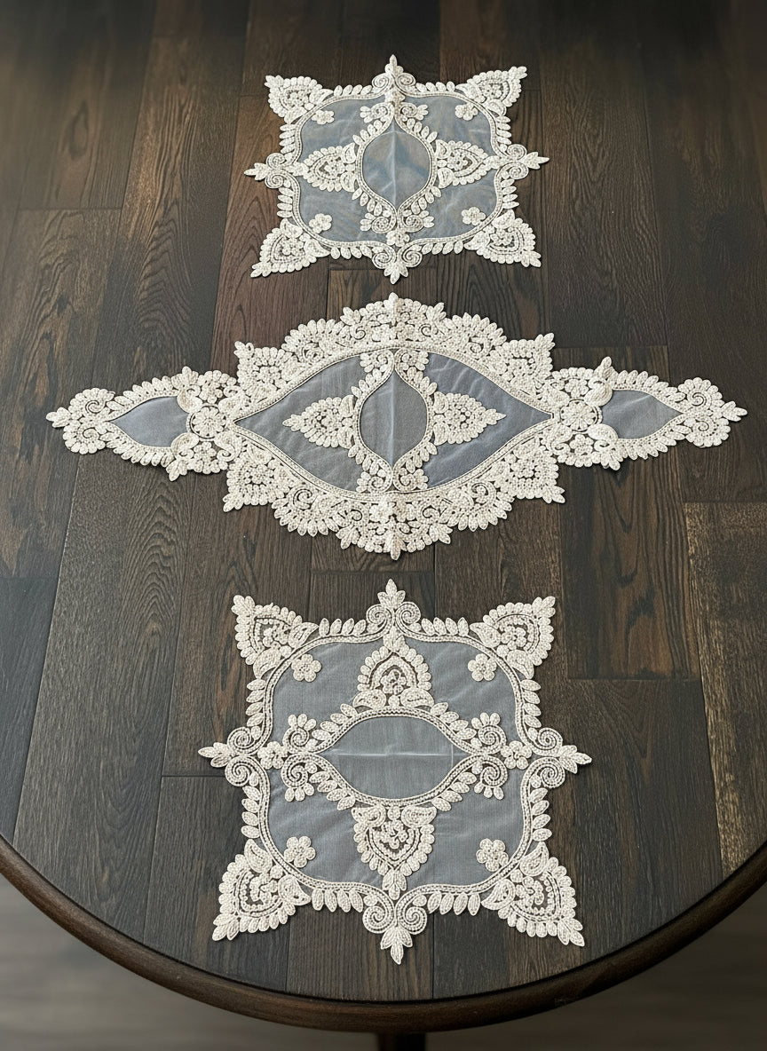 Table Runner N17