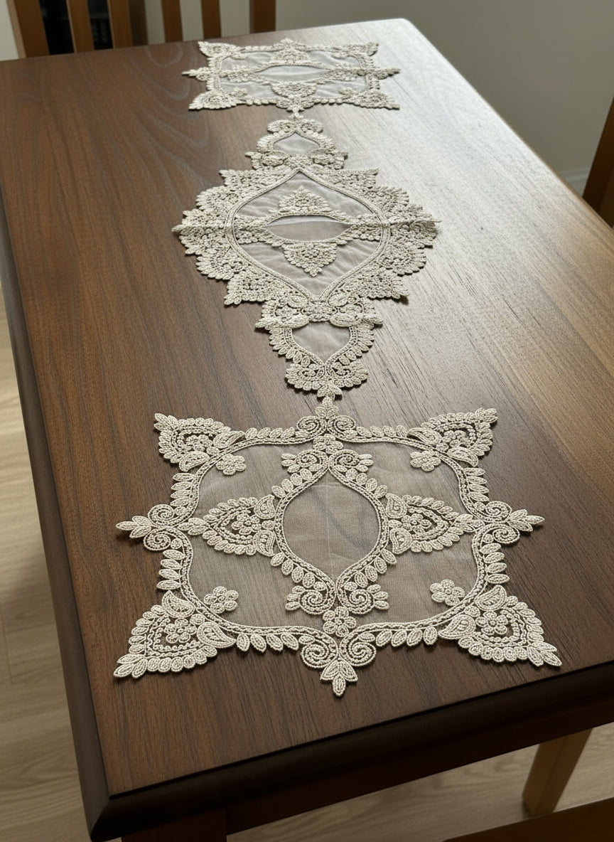 Table Runner N17
