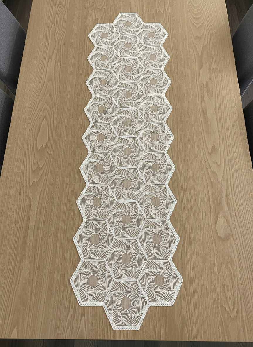 Table Runner C12
